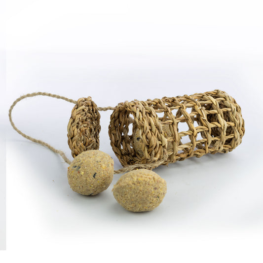 Chubby Seagrass Fat Ball Feeder (with 3 Fatballs)