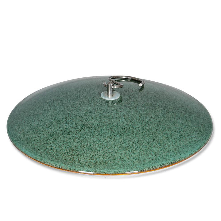 Close up of top of CJ Wildlife Vierno Peanut Cake Feeder