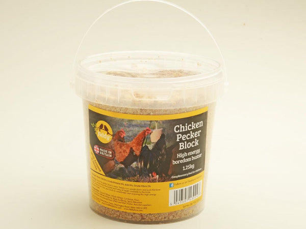 Feldy Hanging Chicken Pecker Block 1.25kg